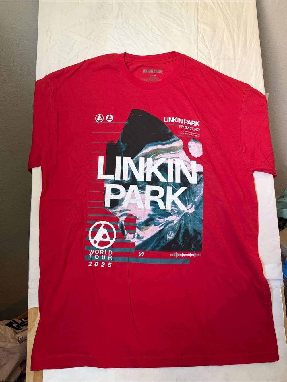 Men’s Red Graphic Tour T‑Shirt- LINKIN PARK